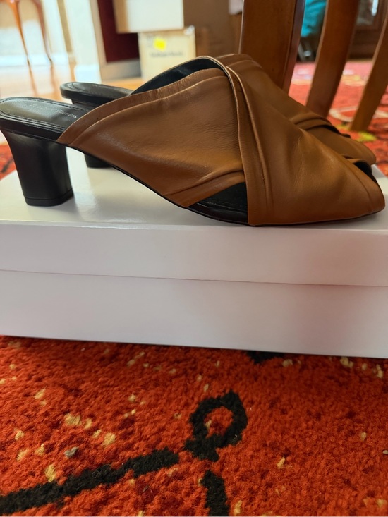 Shoes - &otherstories Women's Brown Leather Slide Heels